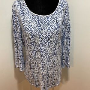 Heart pattern blue and white long sleeve T-shirt